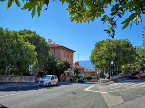 Apartamento (Two Bedroom Apartment) | Fachada