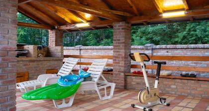 Wooden House Vučedol