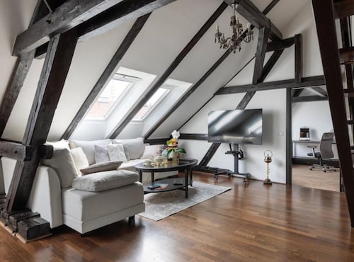 Zagreb Downtown Luxury Stay – 5th Element