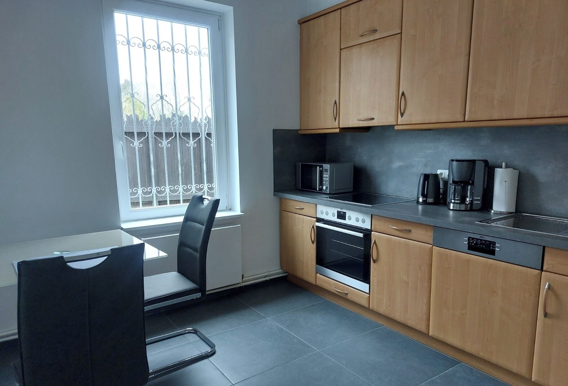 ميكروويف، فرن، موقد طهي مسطح، غسالة أطباق