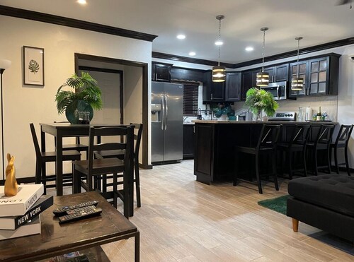 Secluded Contemporary 2BR 2BA Suite