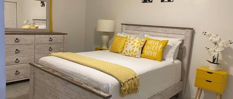 2 habitaciones, tabla de planchar con plancha, wifi y ropa de cama