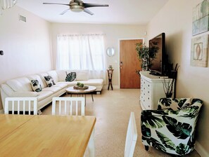 TV - Dancing Seahorse Beach House with Heated Pool! (Largo)