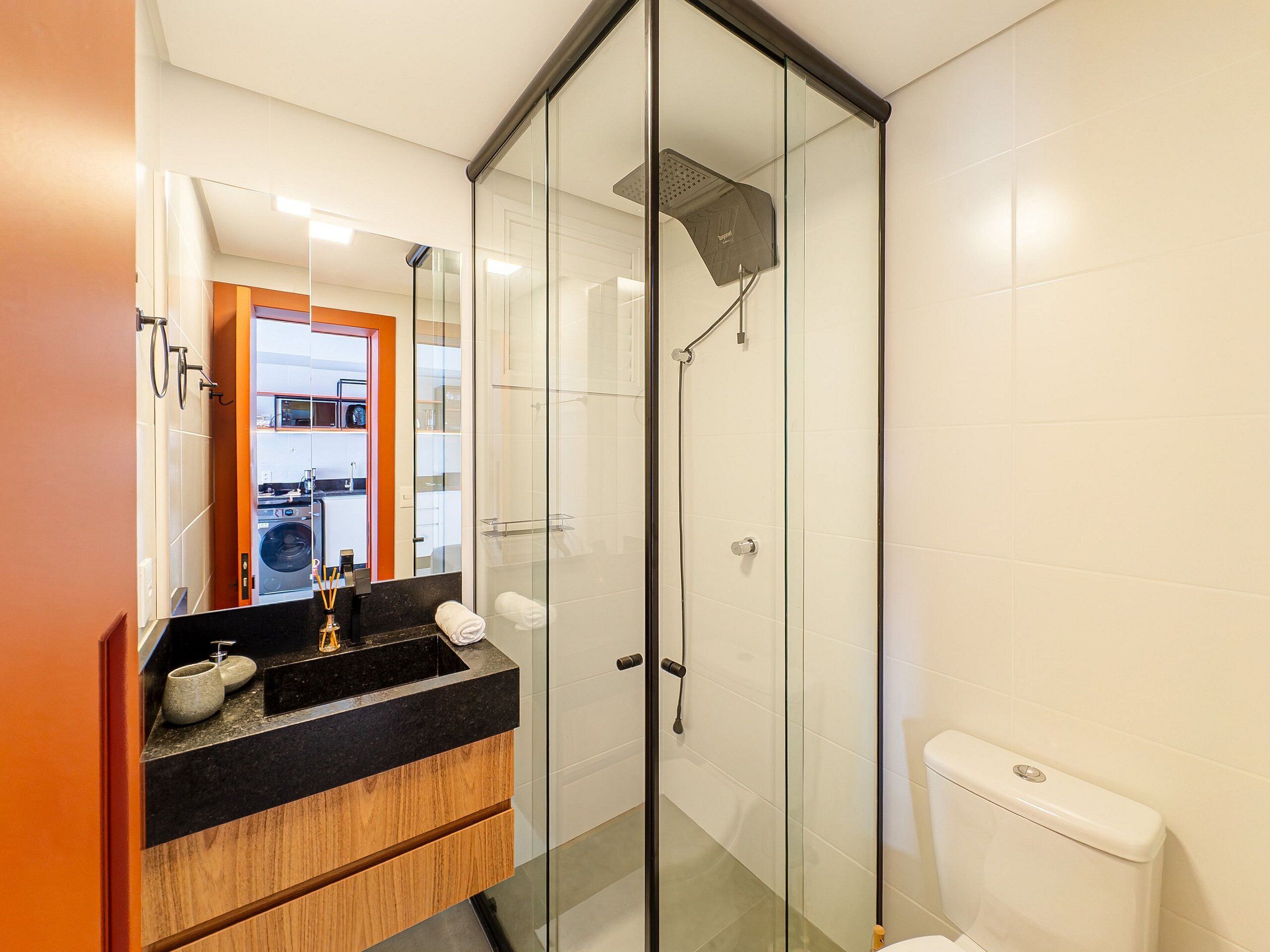 Apartemen | Kamar mandi | Shower, perlengkapan mandi gratis, pengering rambut, dan handuk