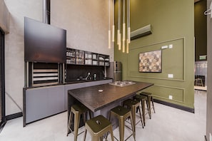 Classic-Apartment | Eigene Küche | Kühlschrank, Mikrowelle, Herdplatte, Mixer