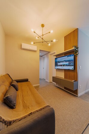 Comfort-lejlighed | Opholdsområde | LED-tv
