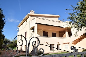 Nhà, hút thuốc | 2 phòng ngủ