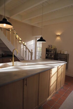 Interior - Cottage-style house between countryside and sea (Carolles)