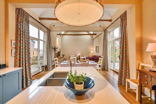 Bullfinches Barn by Bloom Stays-  a holiday let sleeping 6 guests in 3 bedrooms