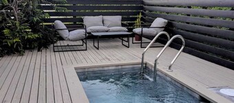 Modern Cottage with Pool  in Cedar Valley