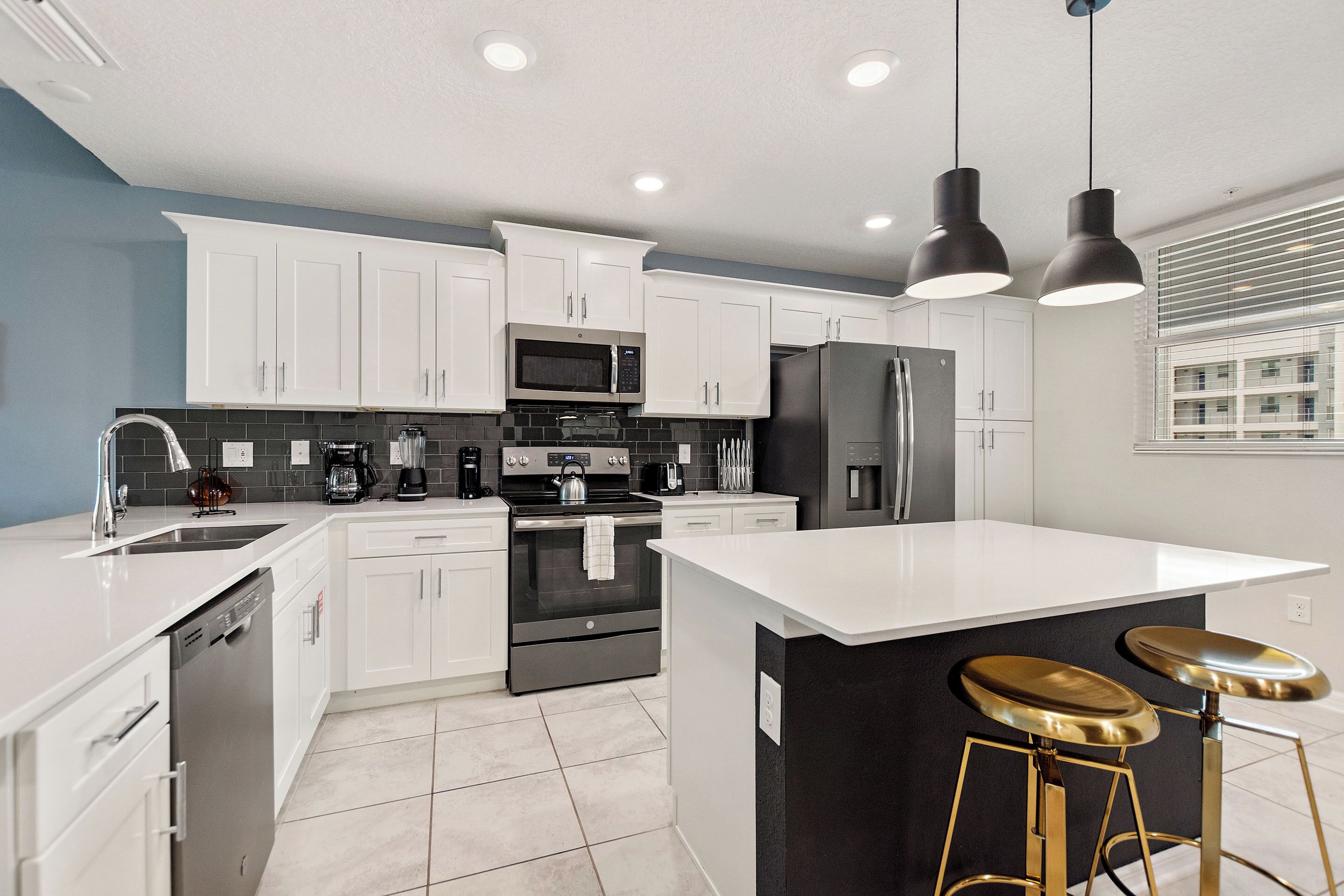 Microwave, stovetop, dishwasher