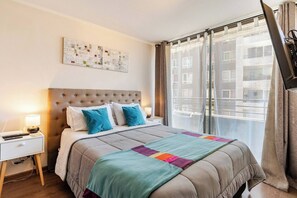 1 habitación, escritorio, tabla de planchar con plancha y wifi gratis 