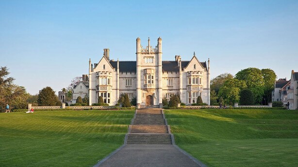 A large, stately building with a symmetrical facade, a central tower, and a formal entrance. - River View Flat, 5 minutes Drive to Bluewater and Greenhithe Station (Greenhithe)