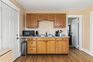 Interior - The Coastal Connection (South Portland)