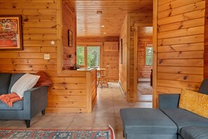 Living area - Highland House at Sunday River (Bethel)