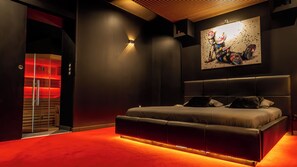 Internet, bed sheets