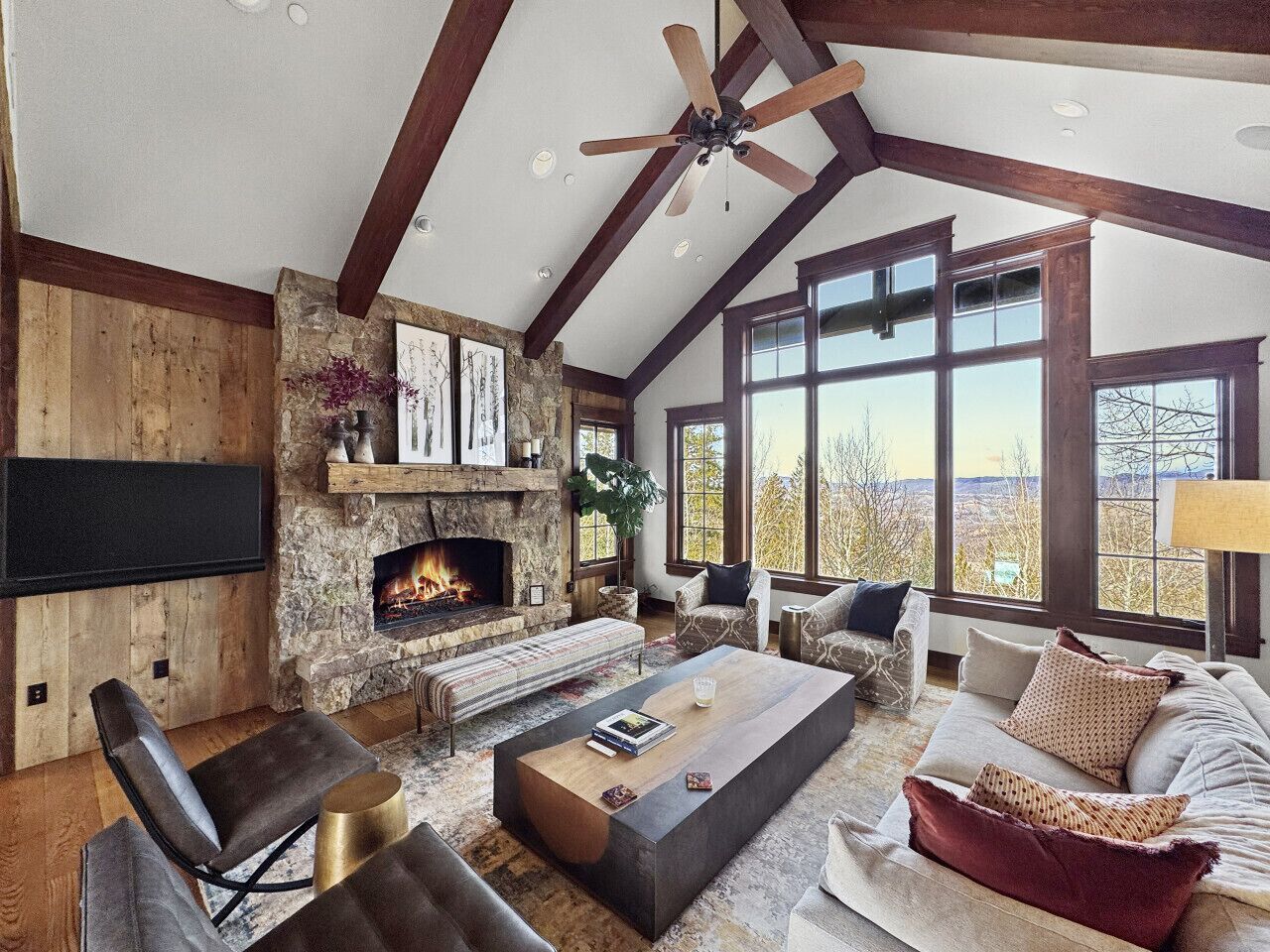 Smart TV, fireplace, table football, offices