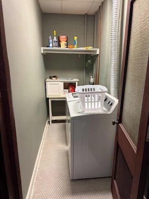 Interior - Upscale Loft in Downtown St Joseph (Saint Joseph)