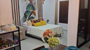1 bedroom, internet, bed sheets