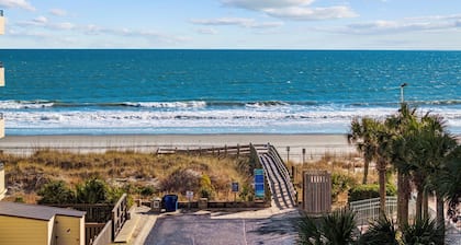 5BR House, 2min WALK to Beach, Pool, Hot Tub, SL16
