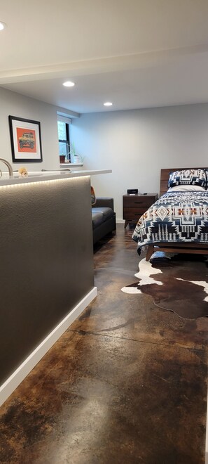 واي فاي وملاءات أسرّة