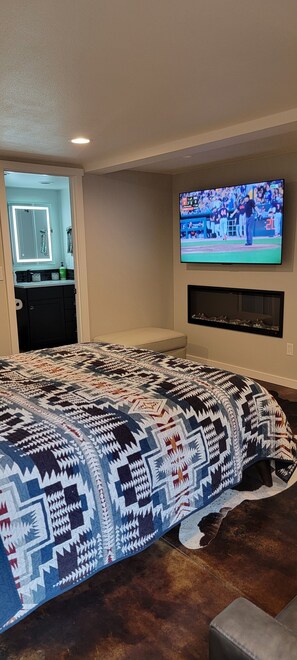 1 bedroom, in-room safe, free WiFi, bed sheets