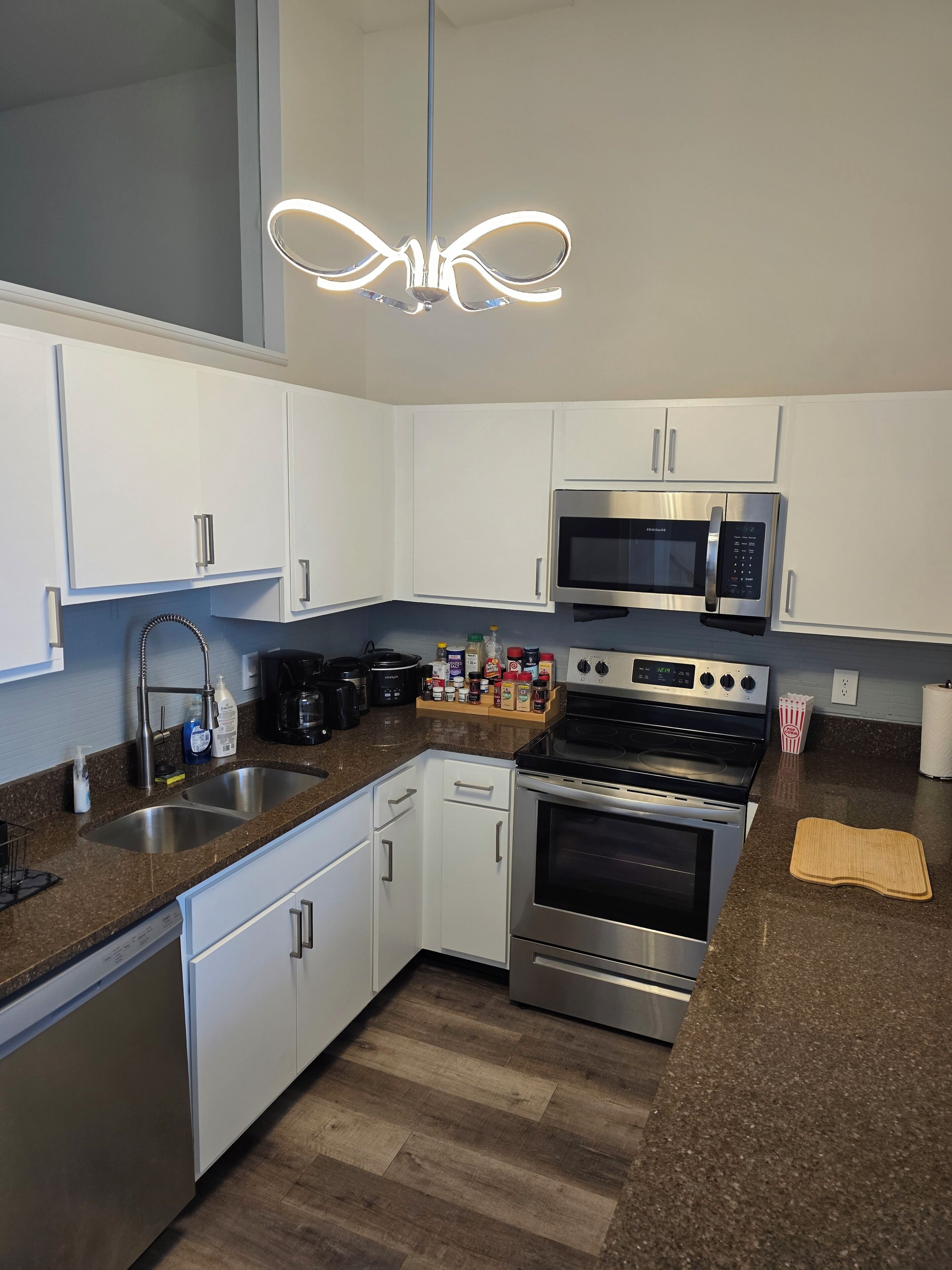 Forno, piano cottura, lavastoviglie