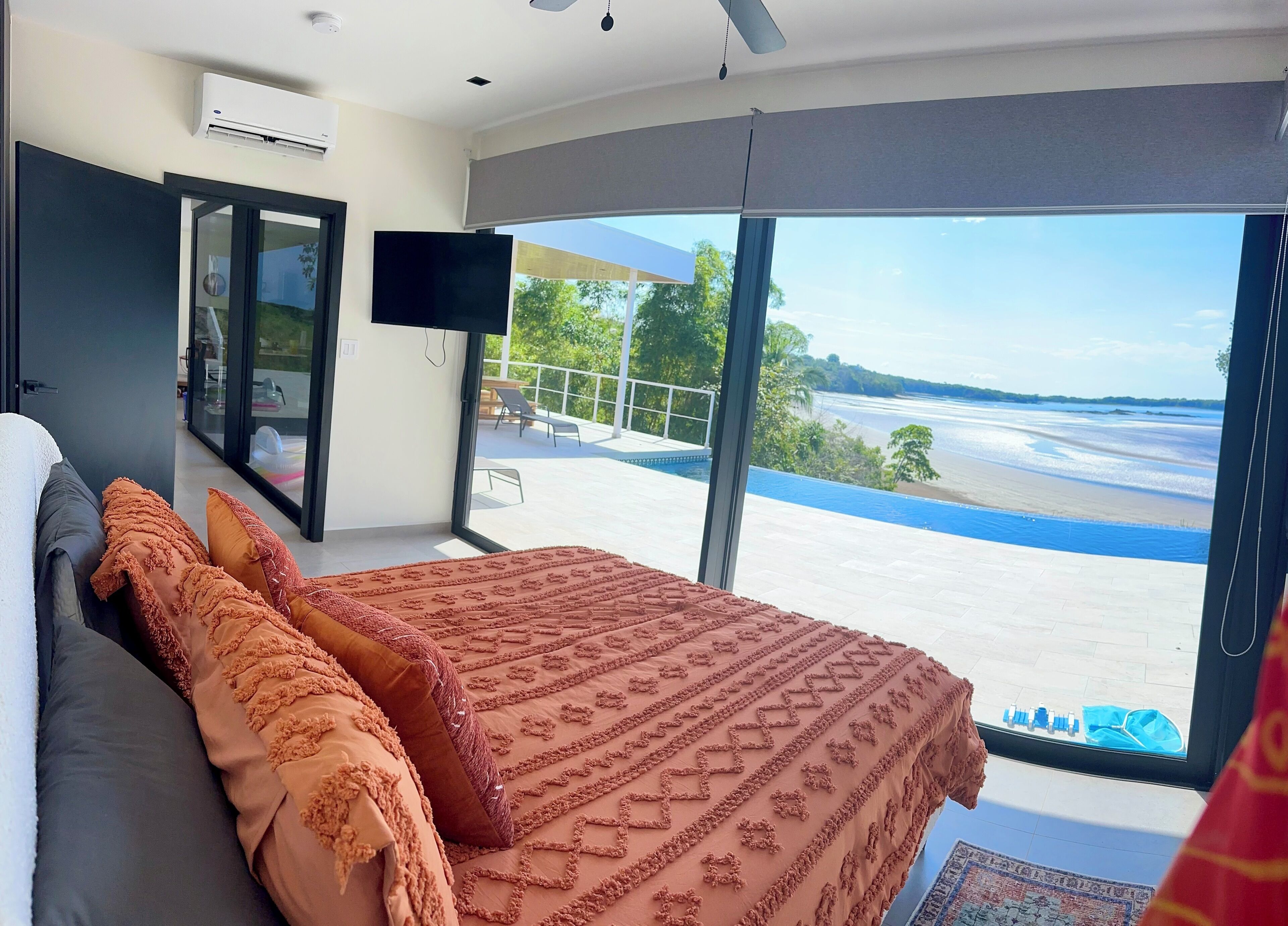 3 dormitorios, tabla de planchar con plancha, wifi gratis y ropa de cama