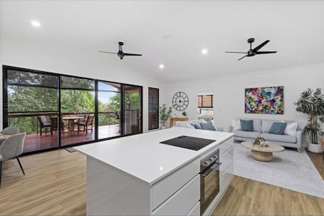 Interior. Kookaburra - A Home in the Trees