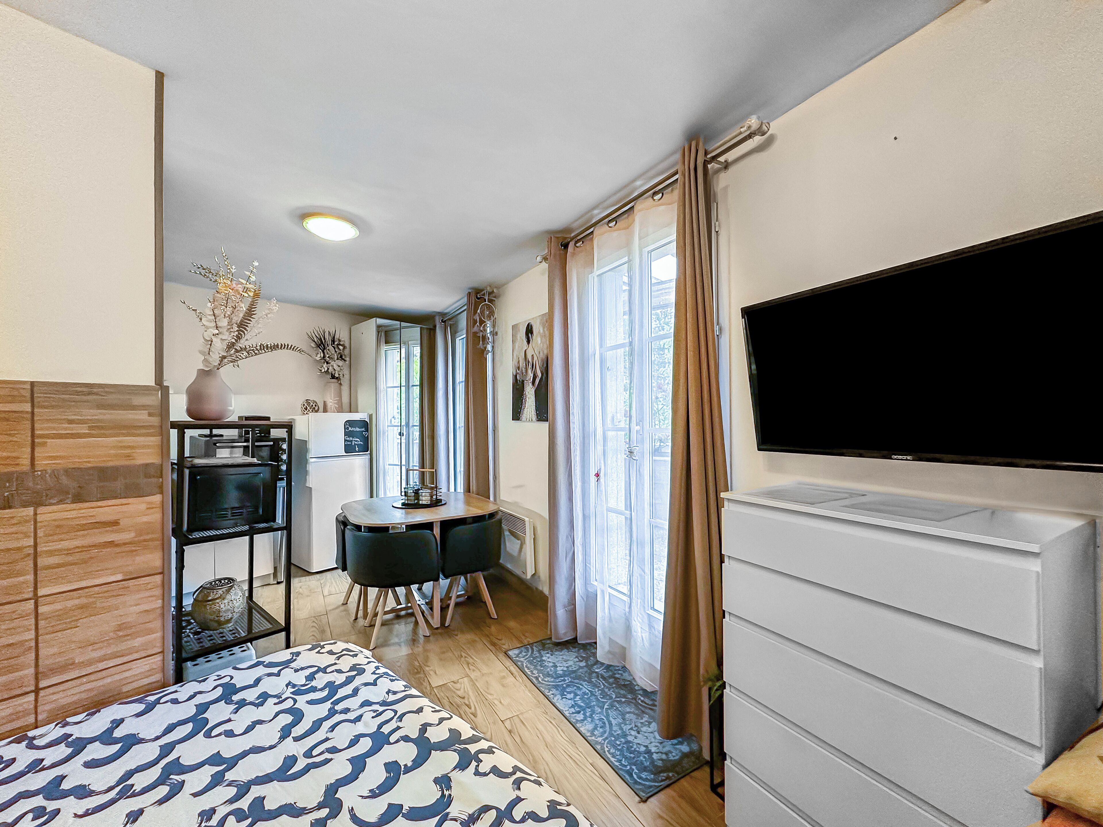 1 makuuhuone, silitysrauta/-lauta, Wi-Fi, vuodevaatteet