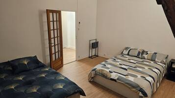 1 makuuhuone, vauvan matkasänky, ilmainen Wi-Fi, vuodevaatteet