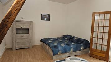 1 bedroom, iron/ironing board, travel crib, free WiFi