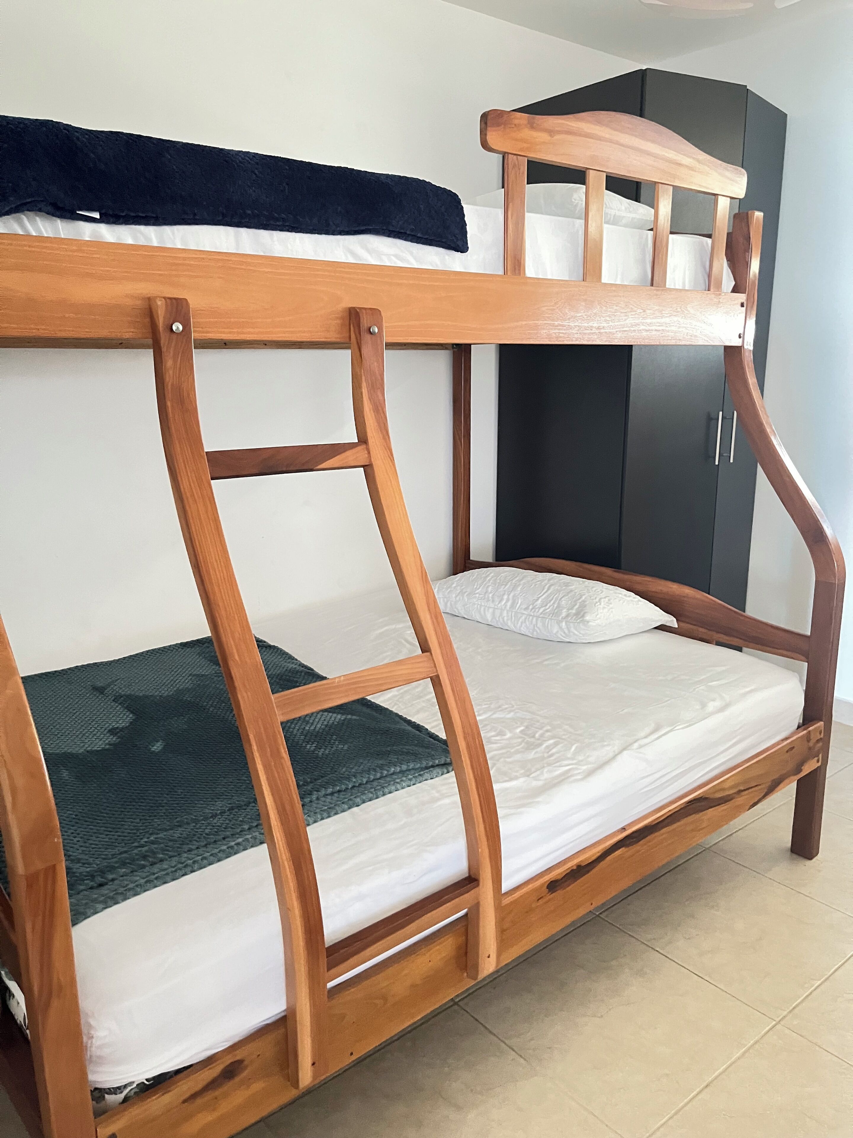 3 slaapkamers, gratis wifi, beddengoed, rolstoeltoegankelijk