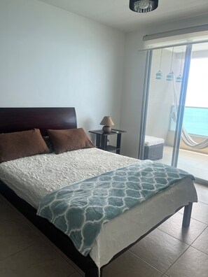 Free WiFi, bed sheets, wheelchair access