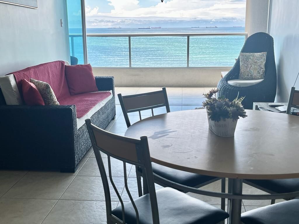 Televisio, pöytäjalkapallopöytä, pöytätennispöytä