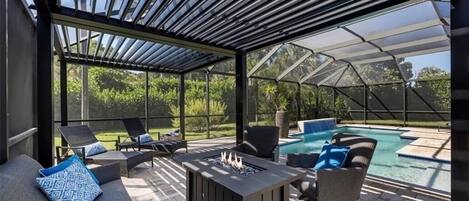 Outdoor pool, a heated pool