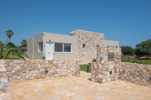 Exterior - Stone&Sea Oasis Cozy Stone House with Stunning Nature Views 10 min from Kos Town (Kos)