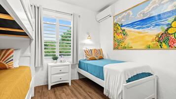 5 bedrooms, iron/ironing board, travel crib, free WiFi