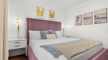 5 soverom, strykejern/-brett, reiseseng for barn og wi-fi (inkludert)