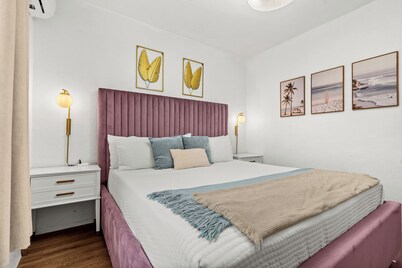 Unique 2-Home Family Getaway Near Beaches Airport Restaurants. Ideal for Groups