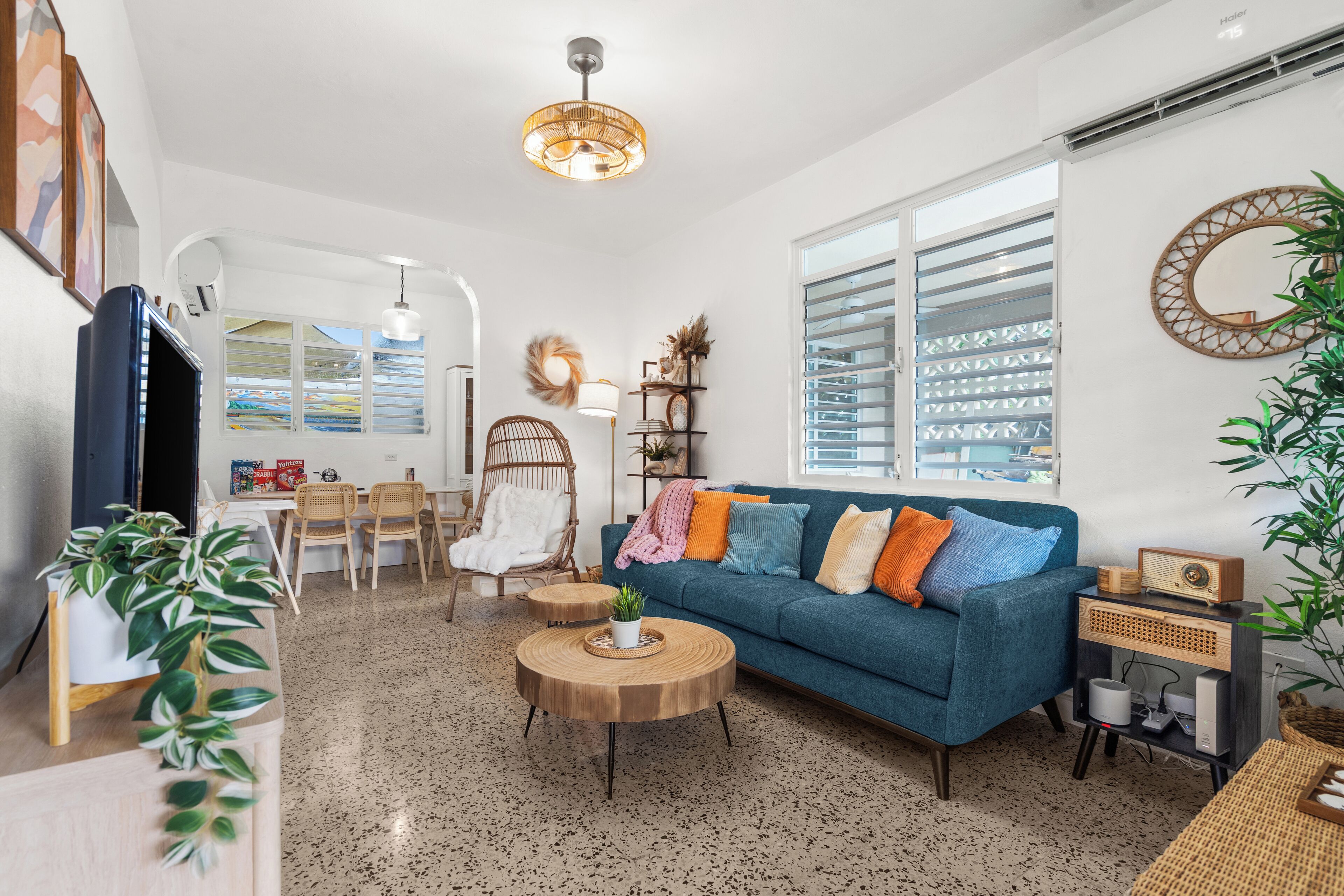 TV connectée, table de tennis de table, médiathèque