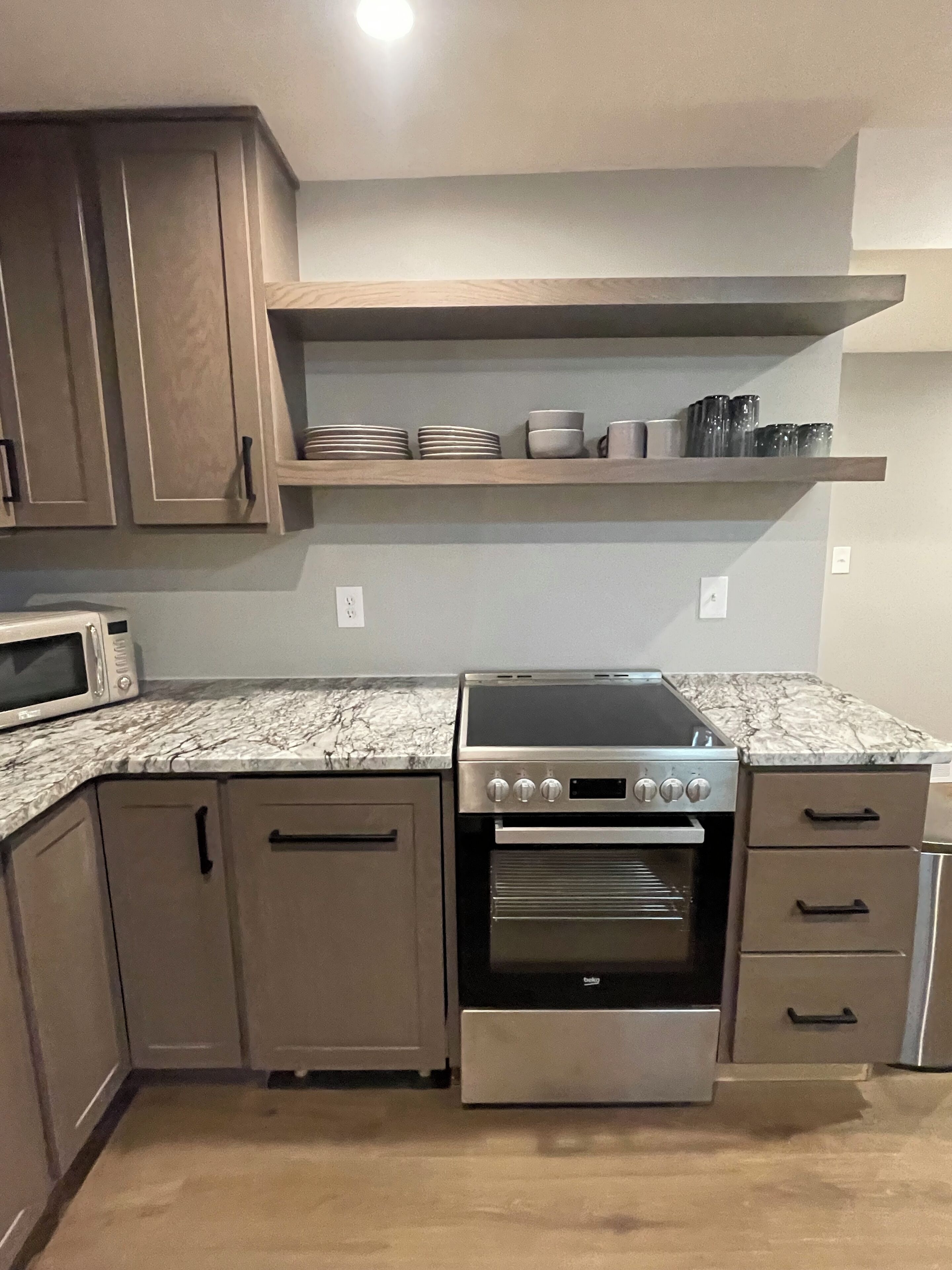 Microwave, oven, stovetop, dishwasher