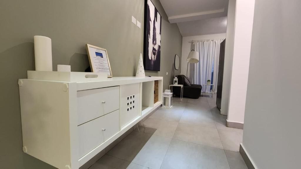 Estudi en suite Deluxe, balcó, vistes a la ciutat | Sala d'estar