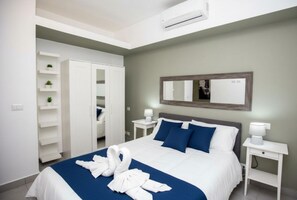 Deluxe Studio Suite, Balcony, City View | In-room safe, blackout drapes, free WiFi - Ducassi Rooftop & Sol Caribe Punta Cana (Punta Cana)