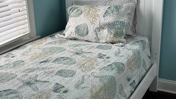 3 Schlafzimmer, BĂŒgeleisen/BĂŒgelbrett, WLAN, BettwĂ€sche