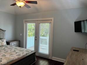 3 chambres, fer et planche à repasser, Wi-Fi, draps fournis