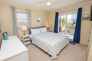 3 slaapkamers, een strijkplank/strijkijzer, wifi, beddengoed