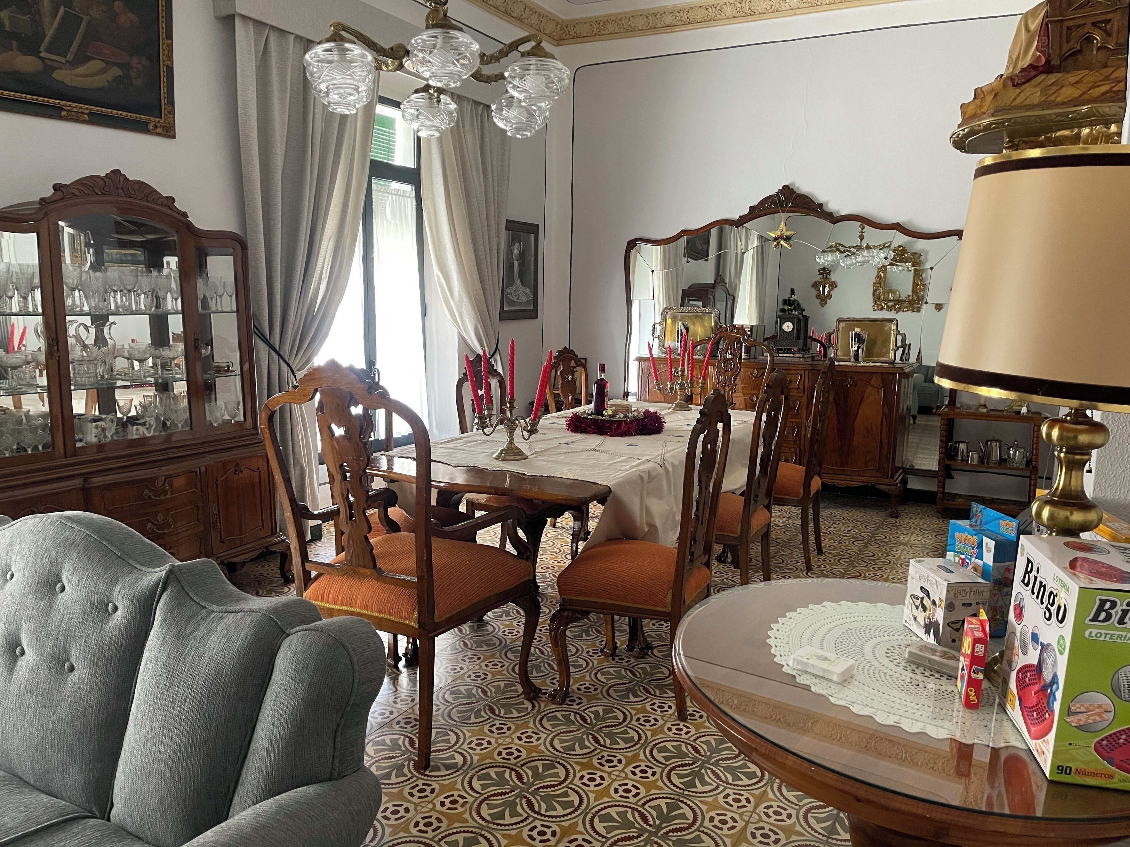 Casa superior, vista para o jardim | Ferros/tábuas de passar roupa