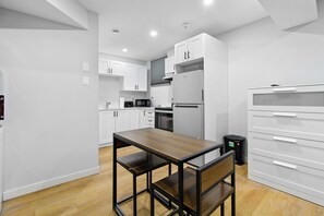 Private kitchen - down town location brand new units#2 (Gatineau)