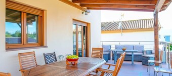 Chalet con Piscina Privada y Vistas